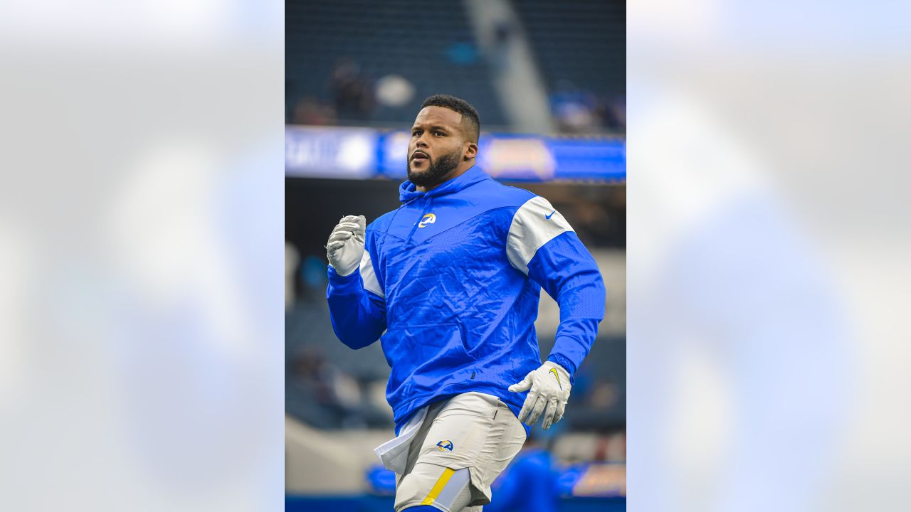 PREGAME PHOTOS: Rams hit the field at SoFi Stadium for pregame