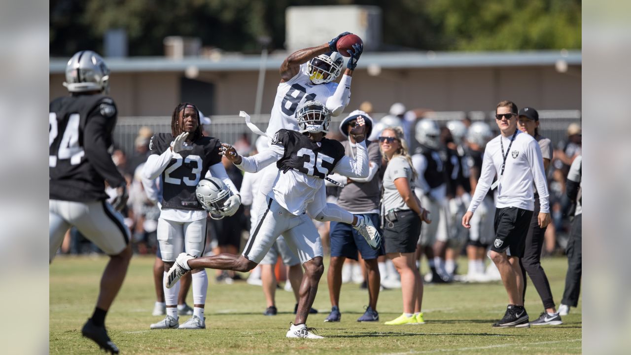 Aaron Donald avoids fights, stays focused on preparation during Rams' joint  practice with Raiders - The San Diego Union-Tribune