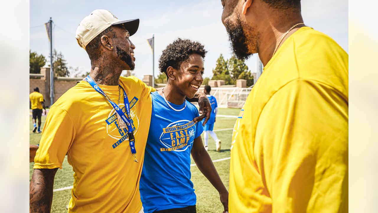 PHOTOS: Rams WR DeSean Jackson hosts youth football camp