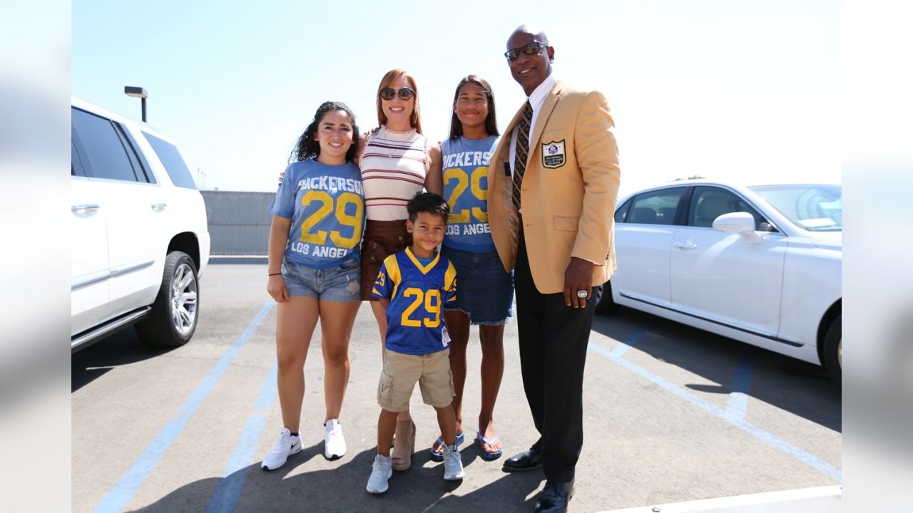 Rams will sign Hall of Fame player Eric Dickerson to one-day contract so he  can retire as a Ram - Los Angeles Times