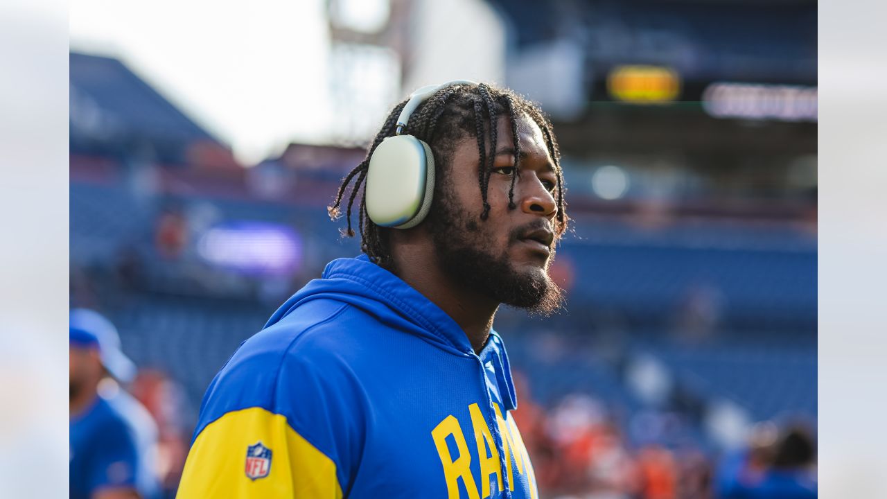 Pregame photos: Broncos arrive and prepare for preseason finale vs. the  Vikings