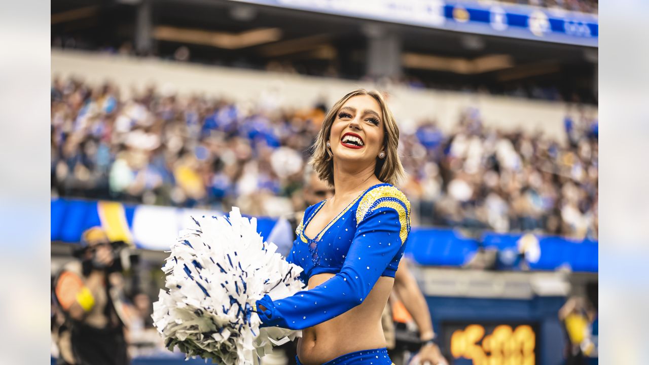 CHEER PHOTOS: Best of Rams Cheerleaders from Sunday's Week 6