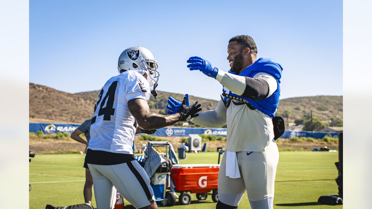 PRACTICE PHOTOS: Rams line up against QB Jimmy Garoppolo, DE Maxx