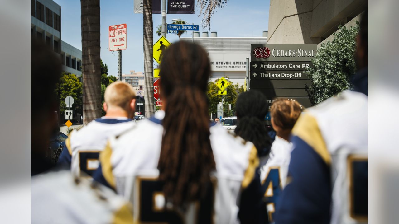 Rams.com: Rookies Visit Patients at Cedars-Sinai