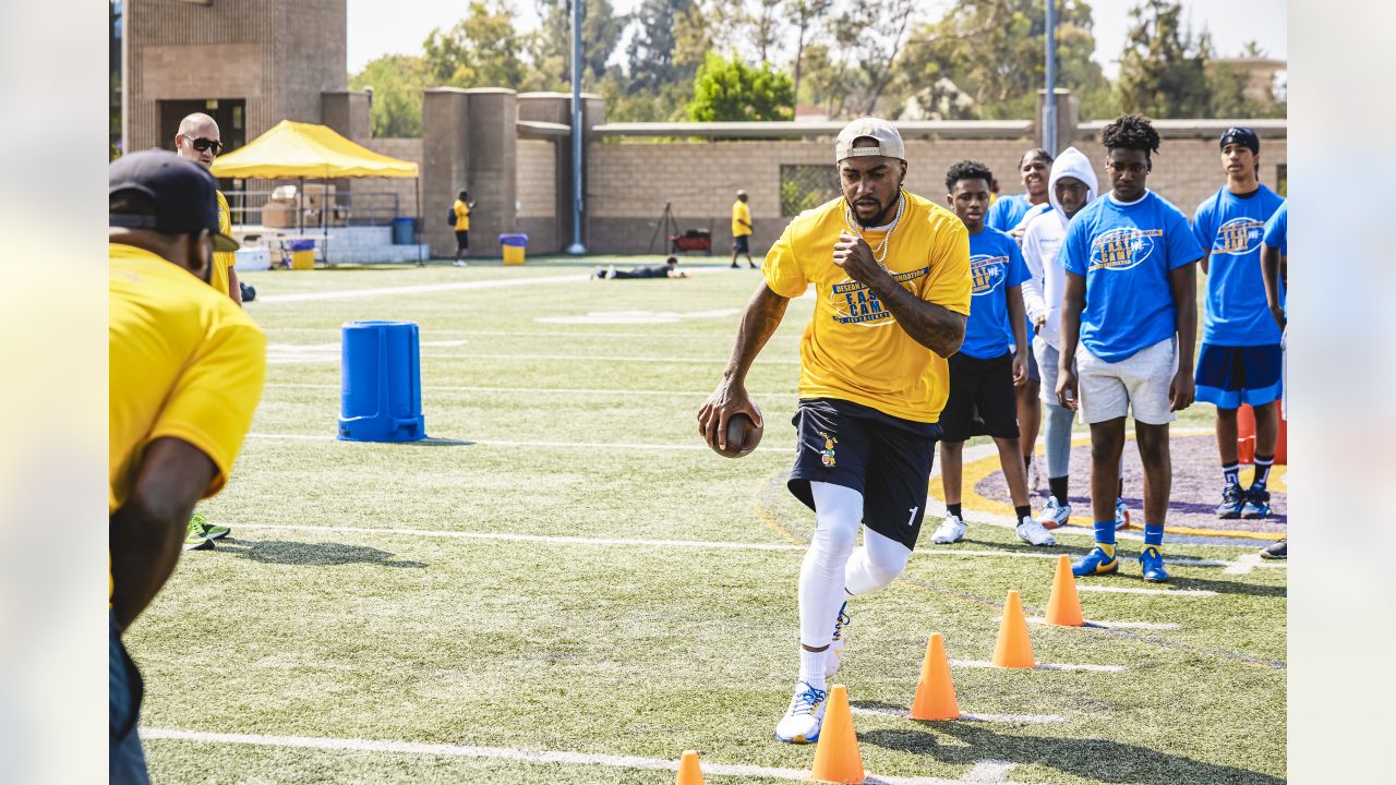 PHOTOS: Rams WR DeSean Jackson hosts youth football camp