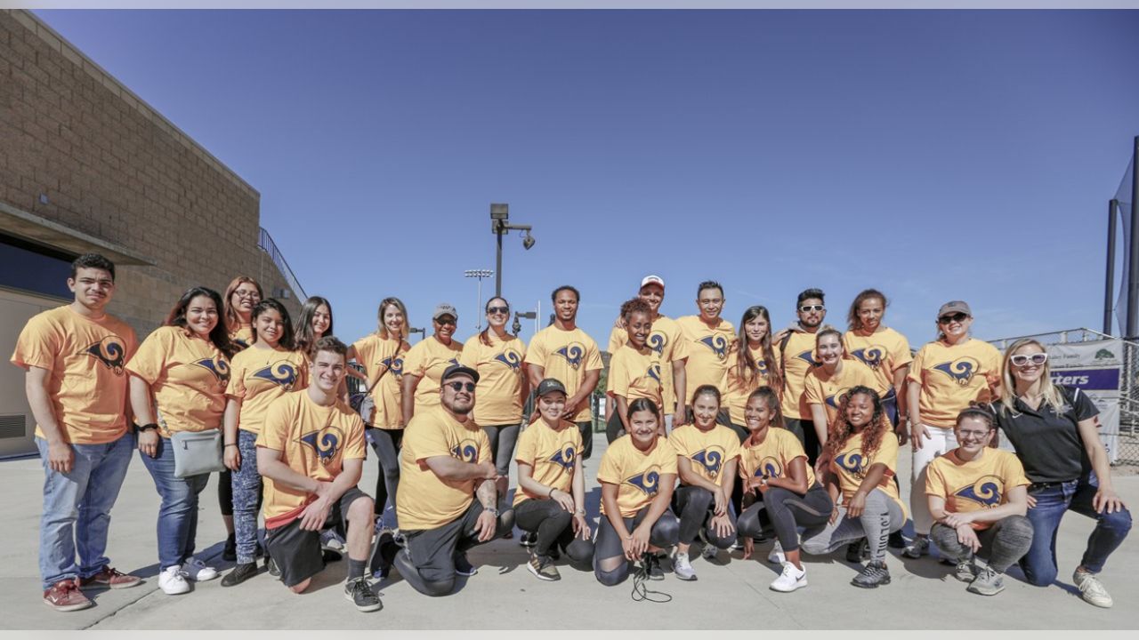 Los Angeles Rams Community  Rams rookies join PLAY 60 Field Day in  celebration of Latino Heritage Month