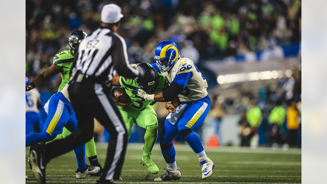 PHOTOS: Game-action moments from Rams vs. Seahawks Week 5 at Lumen Field