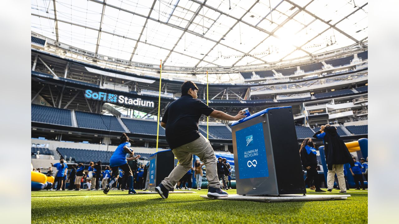 The Detroit Lions launch a stadium recycling campaign with recycled jerseys