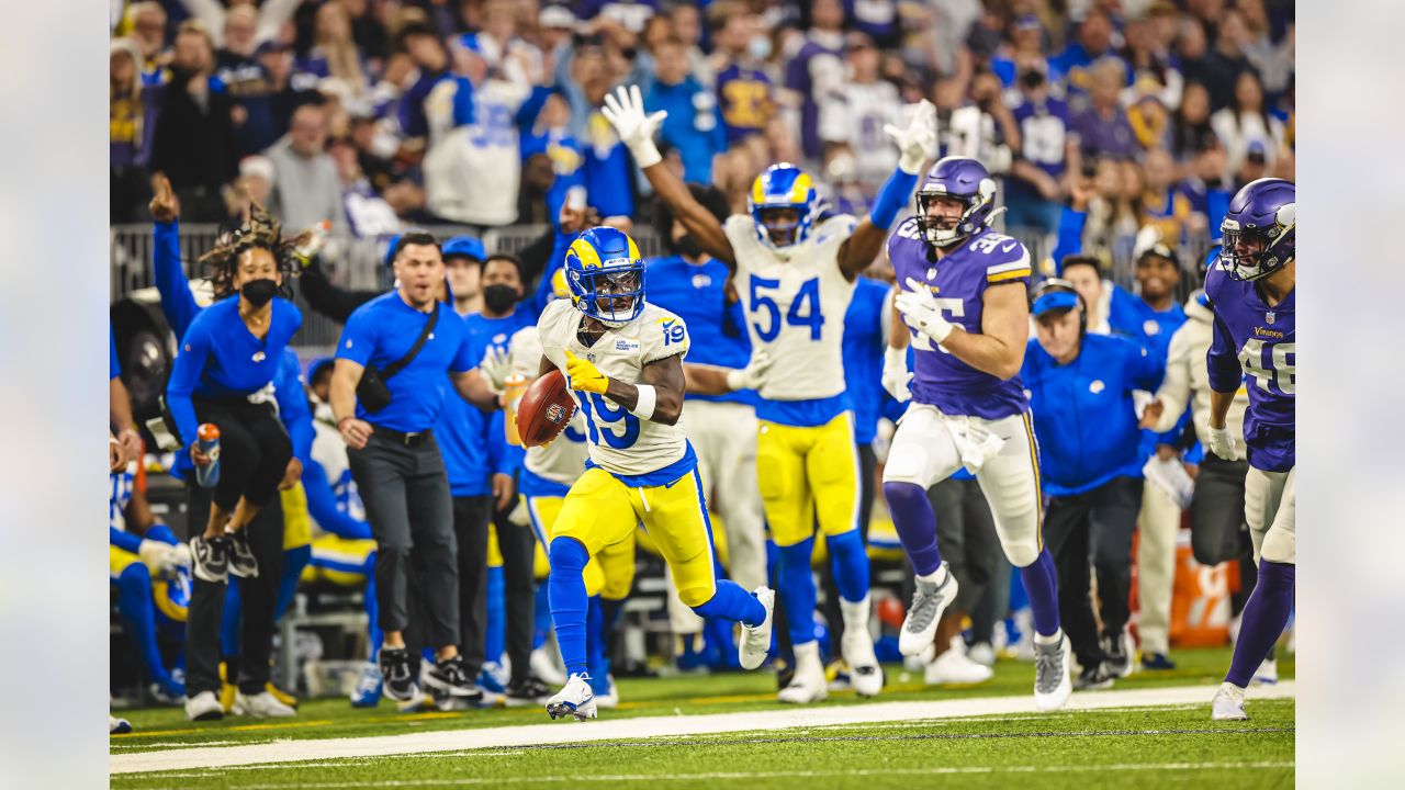 GAME PHOTOS: Rams face Minnesota Vikings for Week 16 matchup at U.S. Bank  Stadium