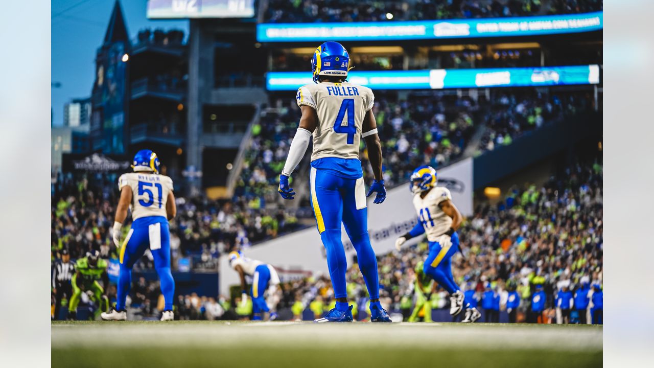 Seattle Seahawks Vs. Los Angeles Rams. Fans Support On NFL Game. Silhouette  Of Supporters, Big Screen With Two Rivals In Background. Stock Photo,  Picture And Royalty Free Image. Image 151158439.