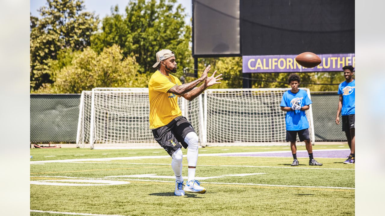 PHOTOS: Rams WR DeSean Jackson hosts youth football camp