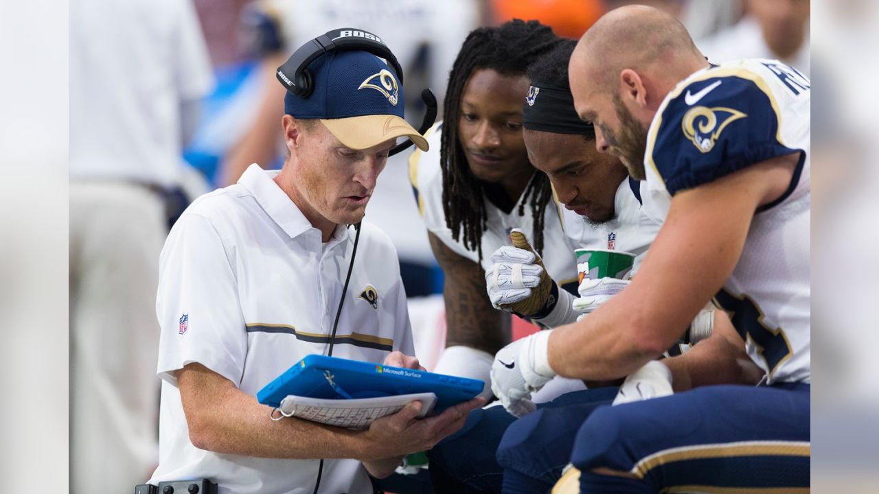 Rams interim coach John Fassel 'tripped out' by 100 cameras, attention