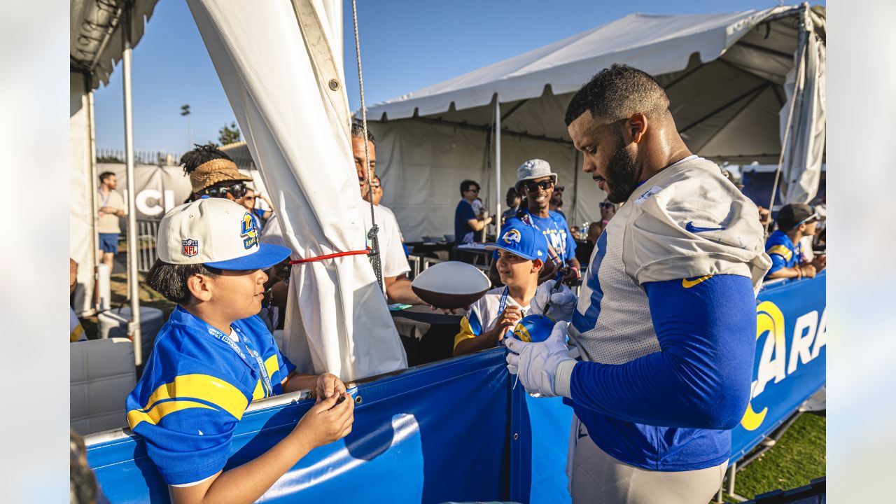 Los Angeles Rams defensive end Aaron Donald during an NFL football training  camp in Irvine, Calif., Tuesday, July 30, 2019. (AP Photo/Kelvin Kuo Stock  Photo - Alamy