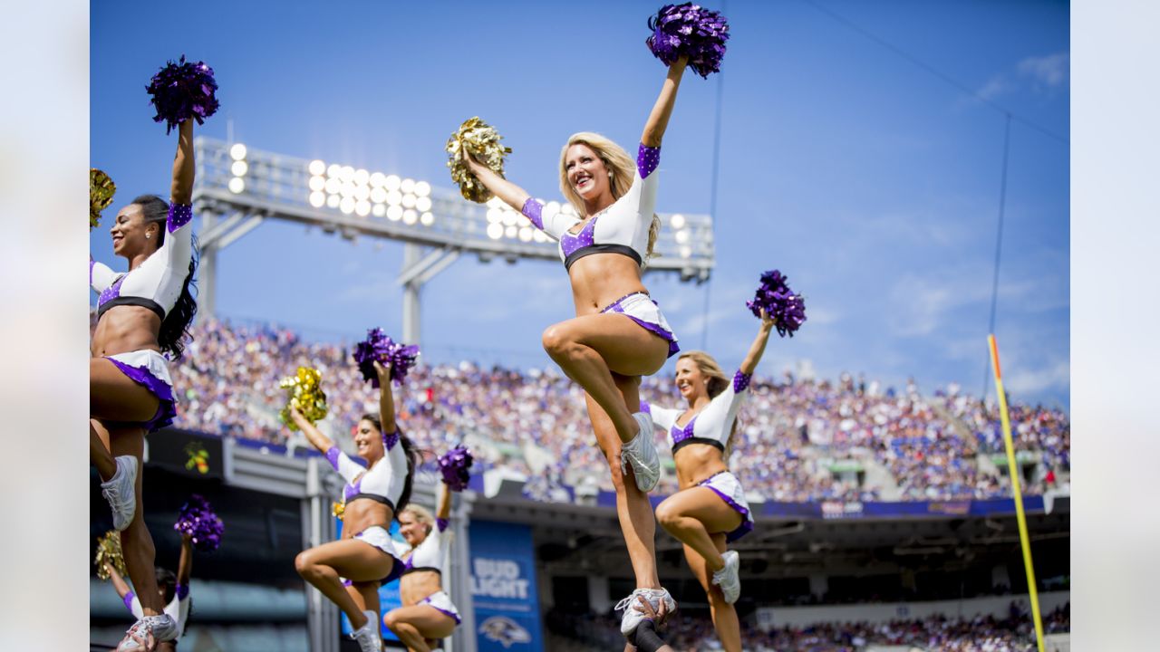 NFL Playoff Cheerleaders - Sports Illustrated