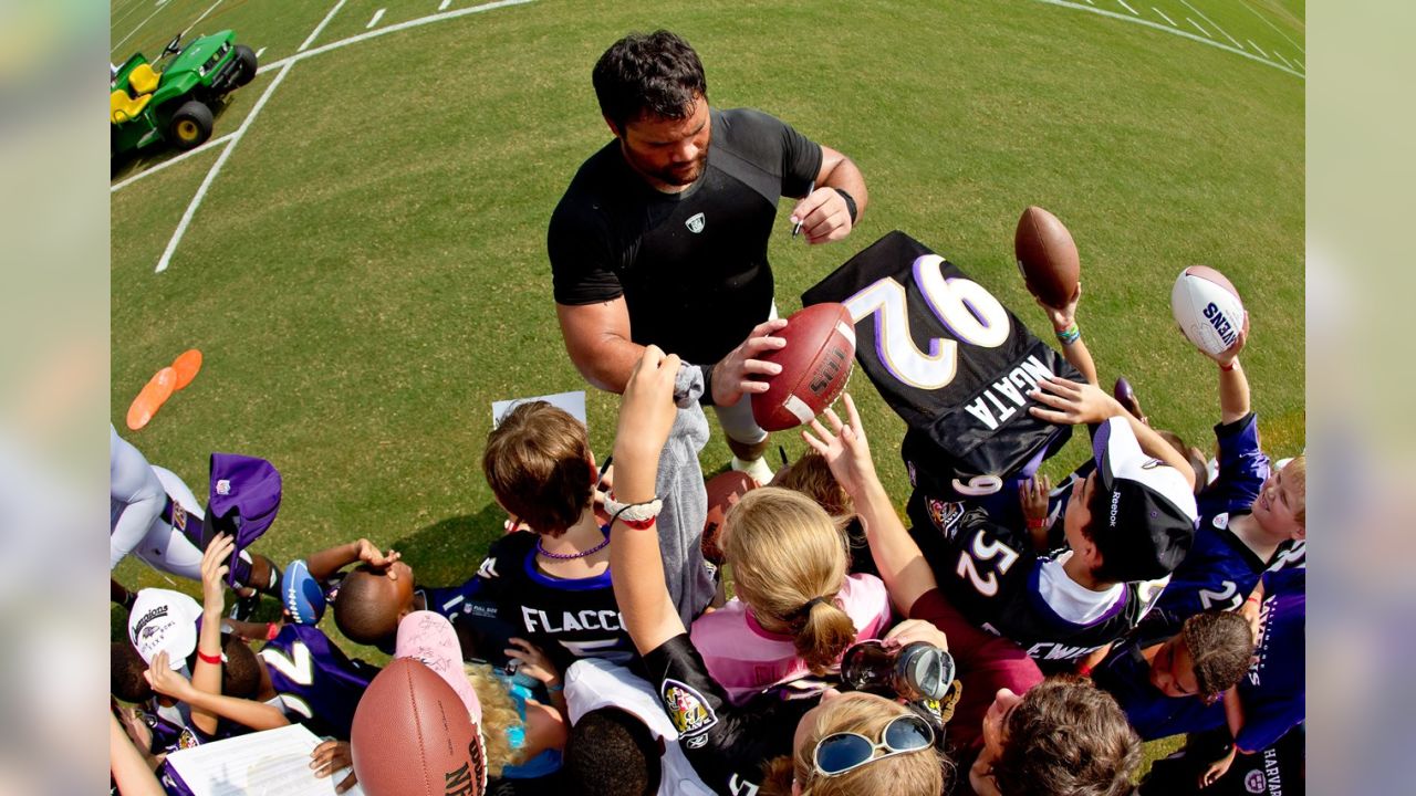 Former Highland Ram Haloti Ngata Officially Retires With Baltimore Ravens