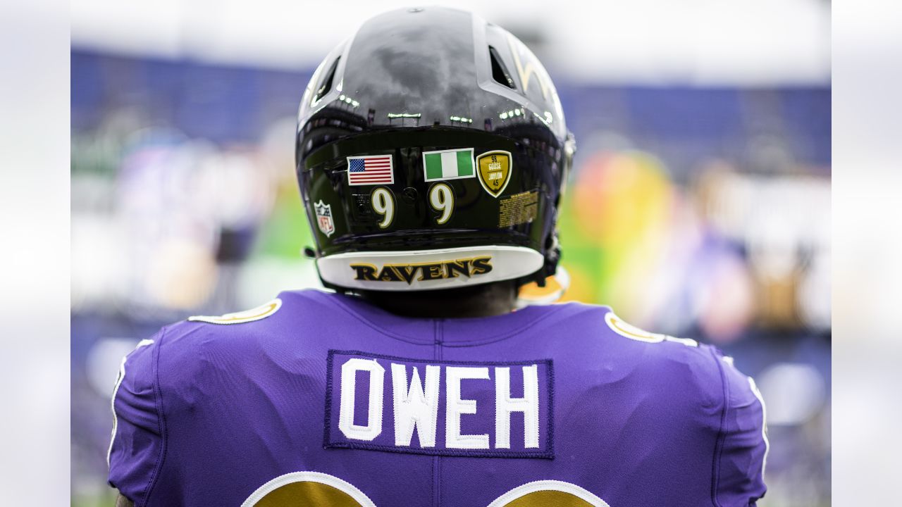 Baltimore Ravens David Ojabo '19 and Odafe Oweh '18 Make a Pass