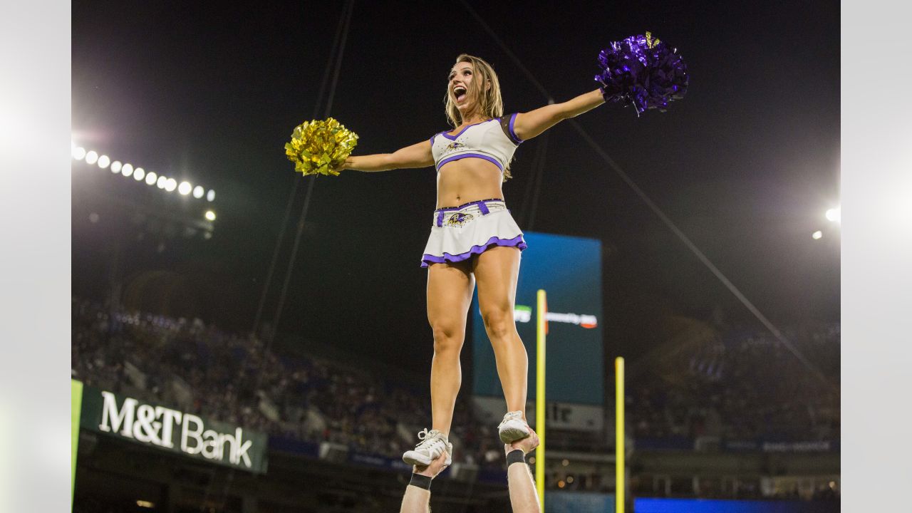 Cheerleaders: Ravens vs. Titans, Preseason 1