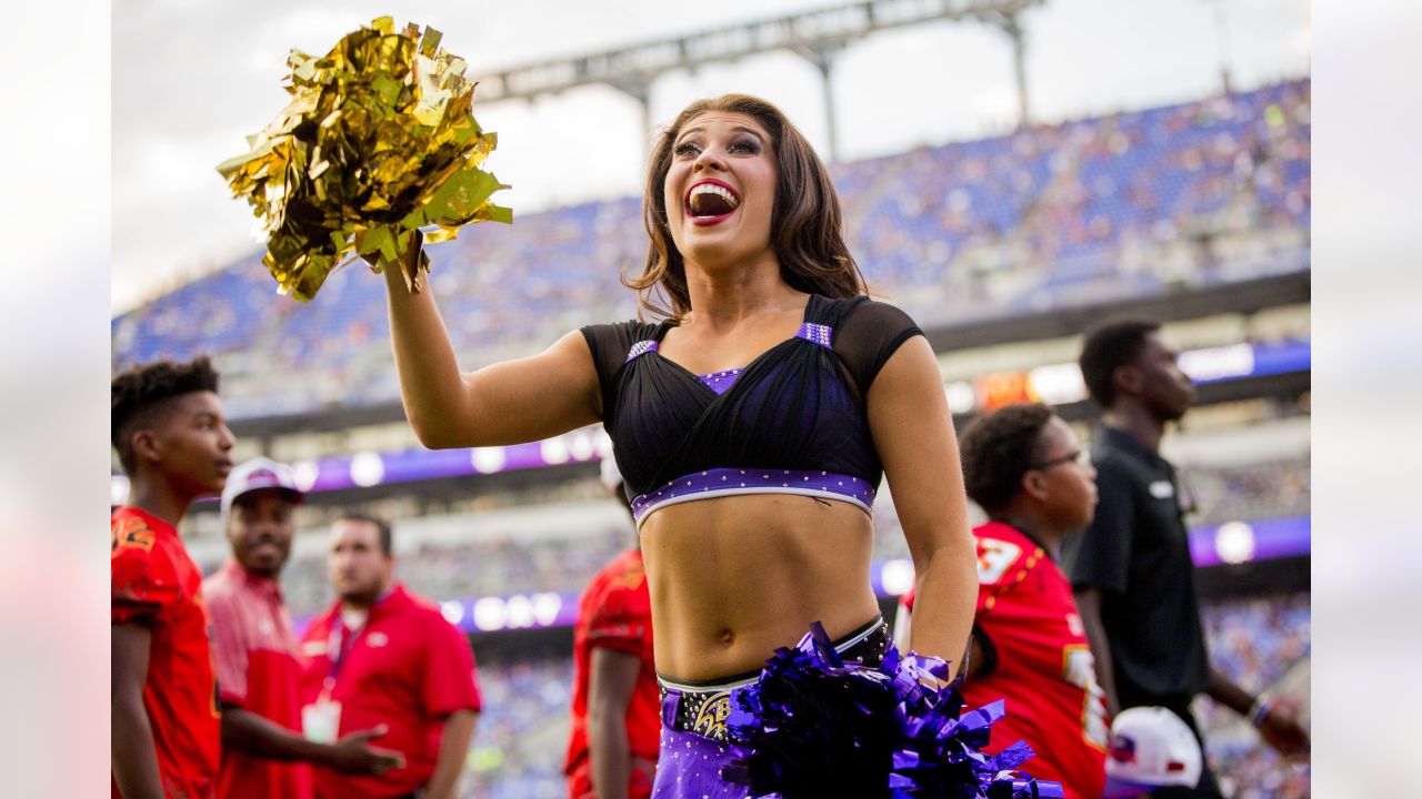 Cheerleaders: Ravens vs. Commanders, Preseason 3