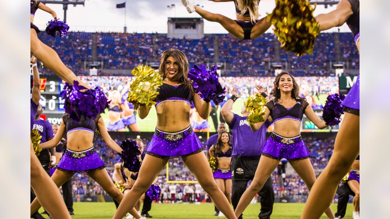 Cheerleaders: Ravens vs. Commanders, Preseason 3