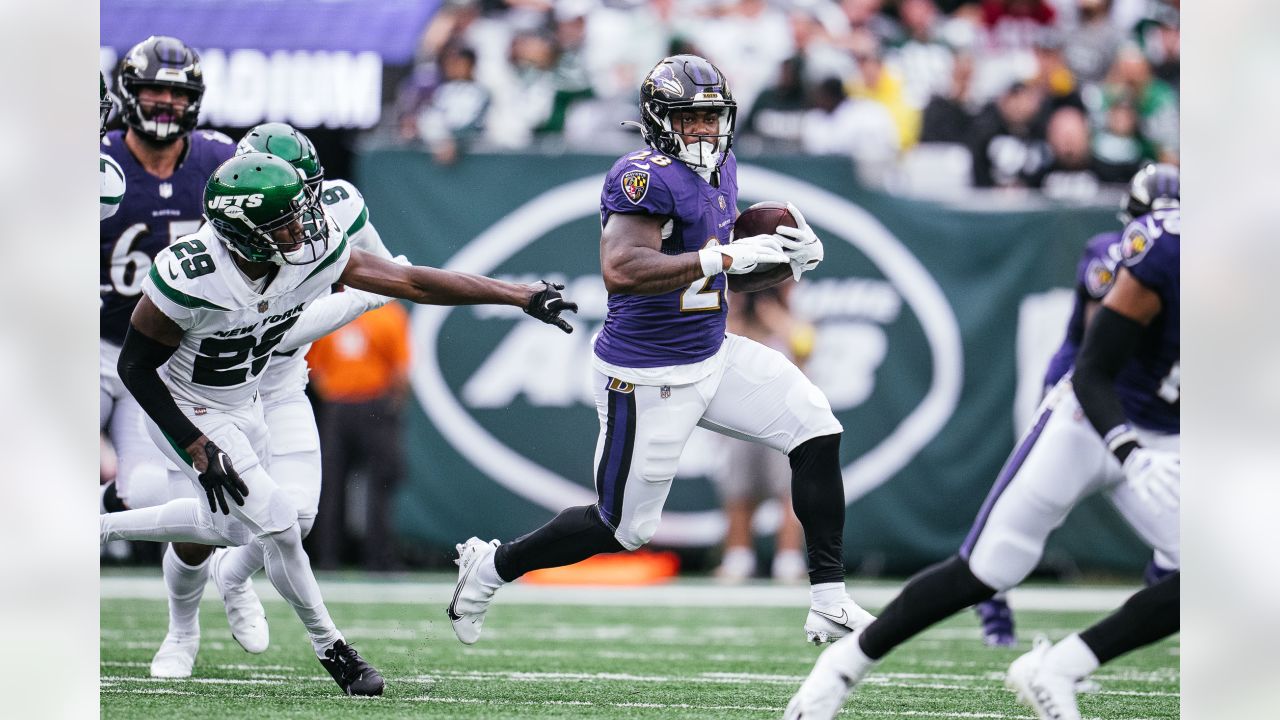 3,610 New York Jets V Baltimore Ravens Photos & High Res Pictures - Getty  Images