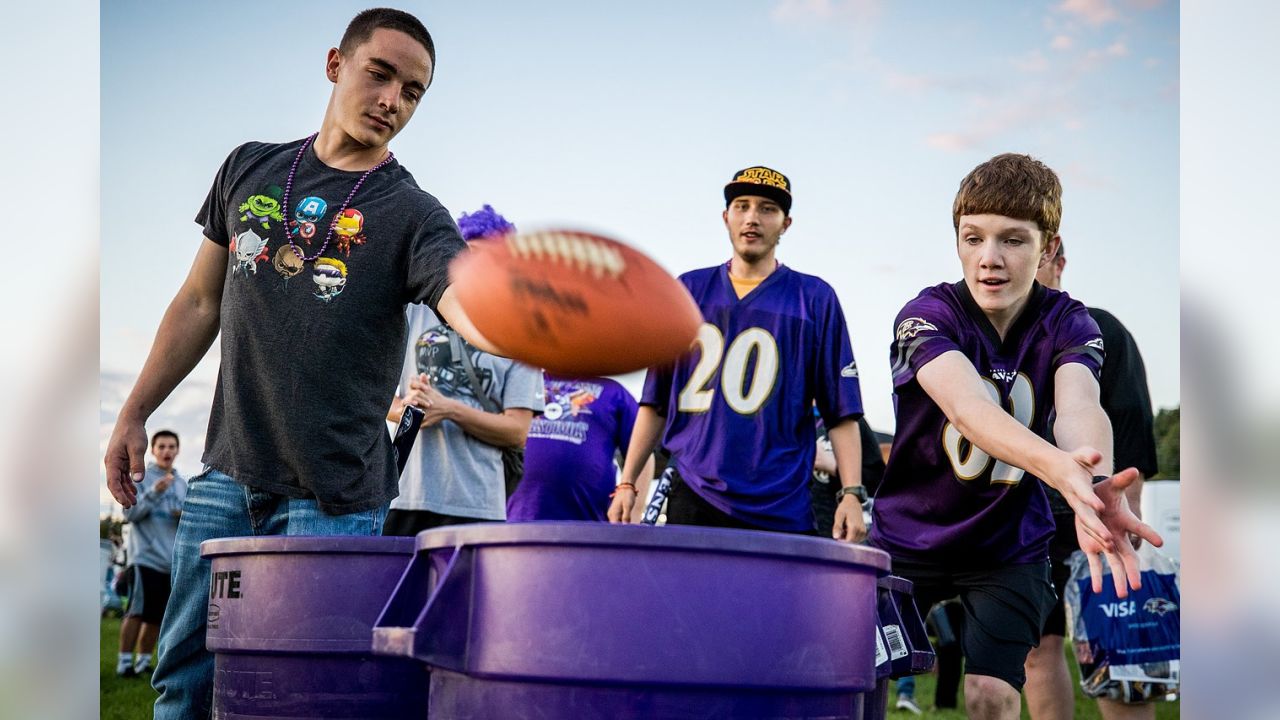 Thousands Flock To Celebrate Ravens Countdown To Kickoff