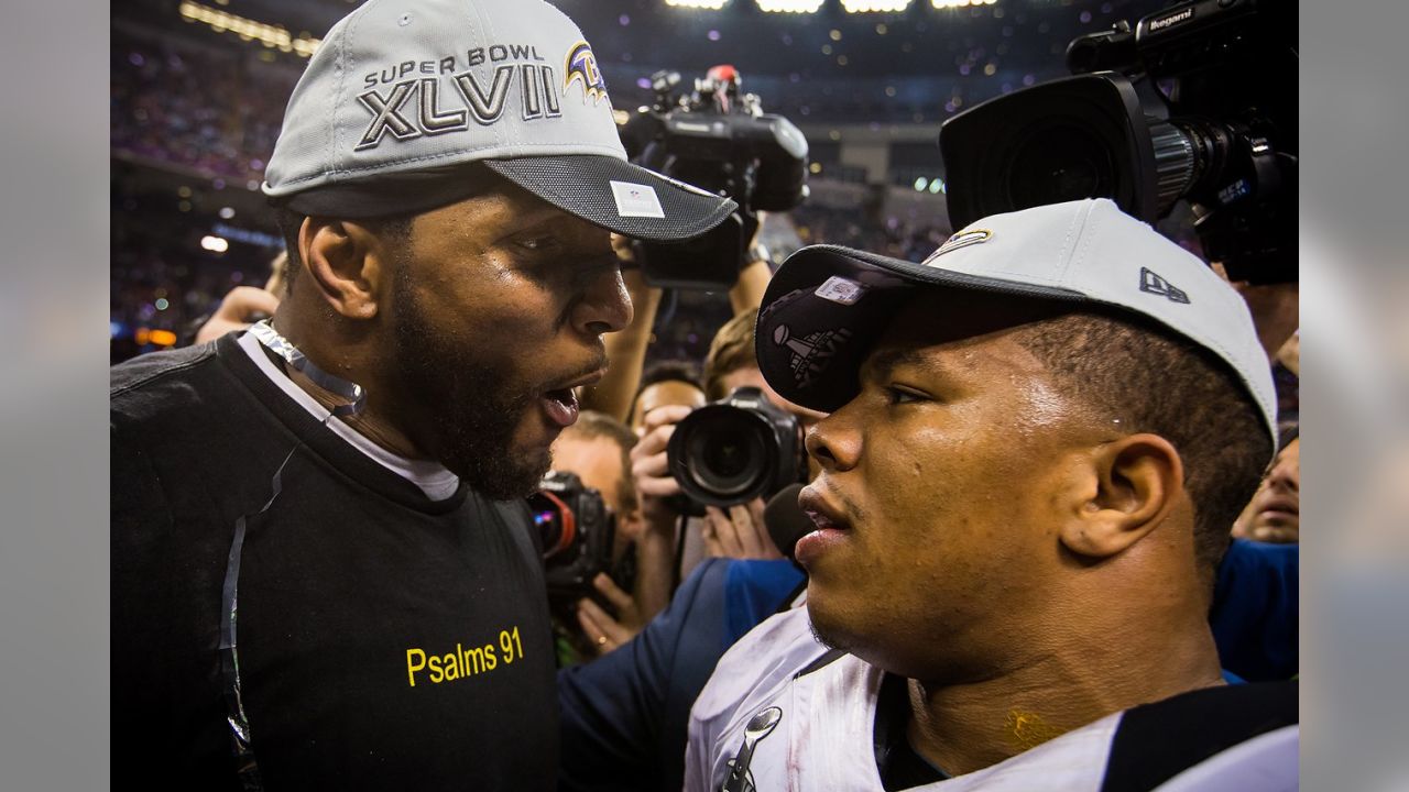 Ray Lewis makes another grand statement with 'last ride'