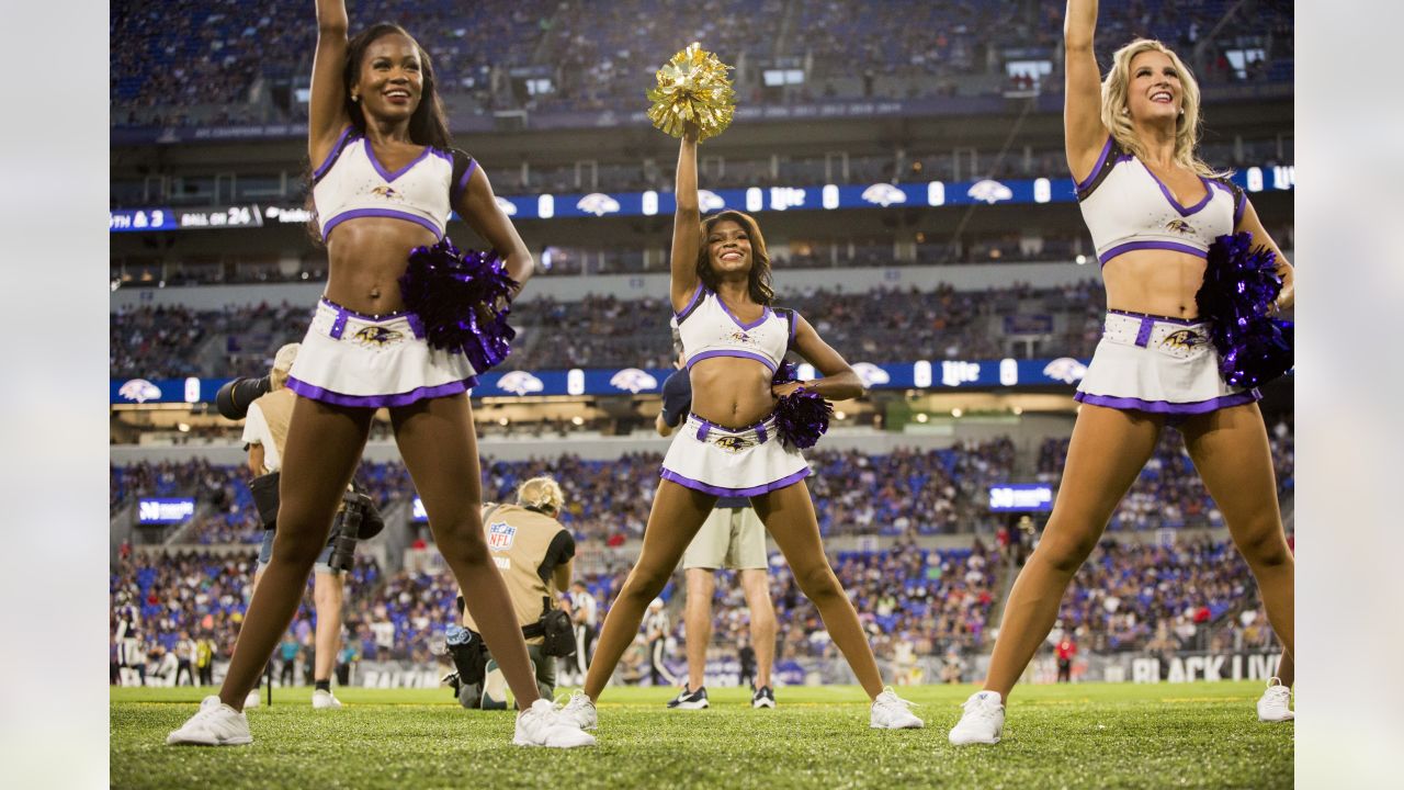 Cheerleaders: Ravens vs. Titans, Preseason 1