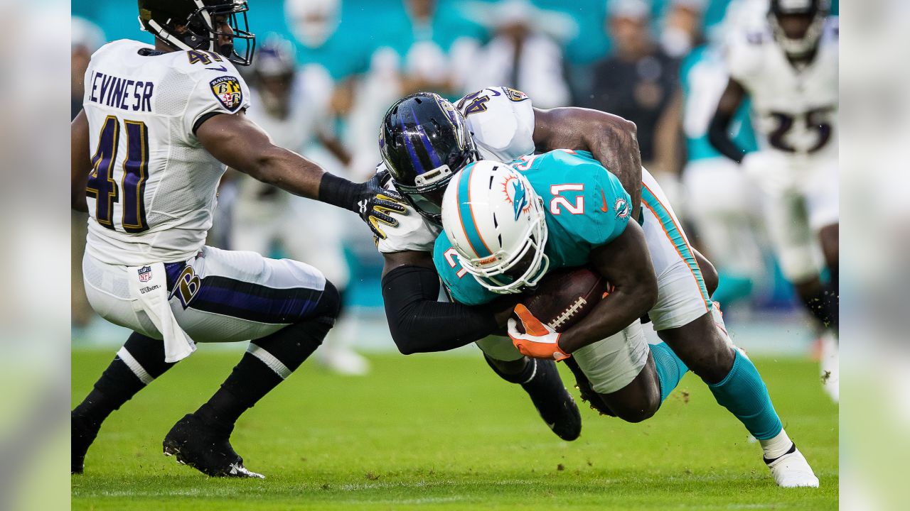 Baltimore Ravens defensive back DeShon Elliott (32) during an NFL football  game against the Las Vegas Raiders, Monday, Sept. 13, 2021, in Las Vegas.  (AP Photo/Rick Scuteri Stock Photo - Alamy