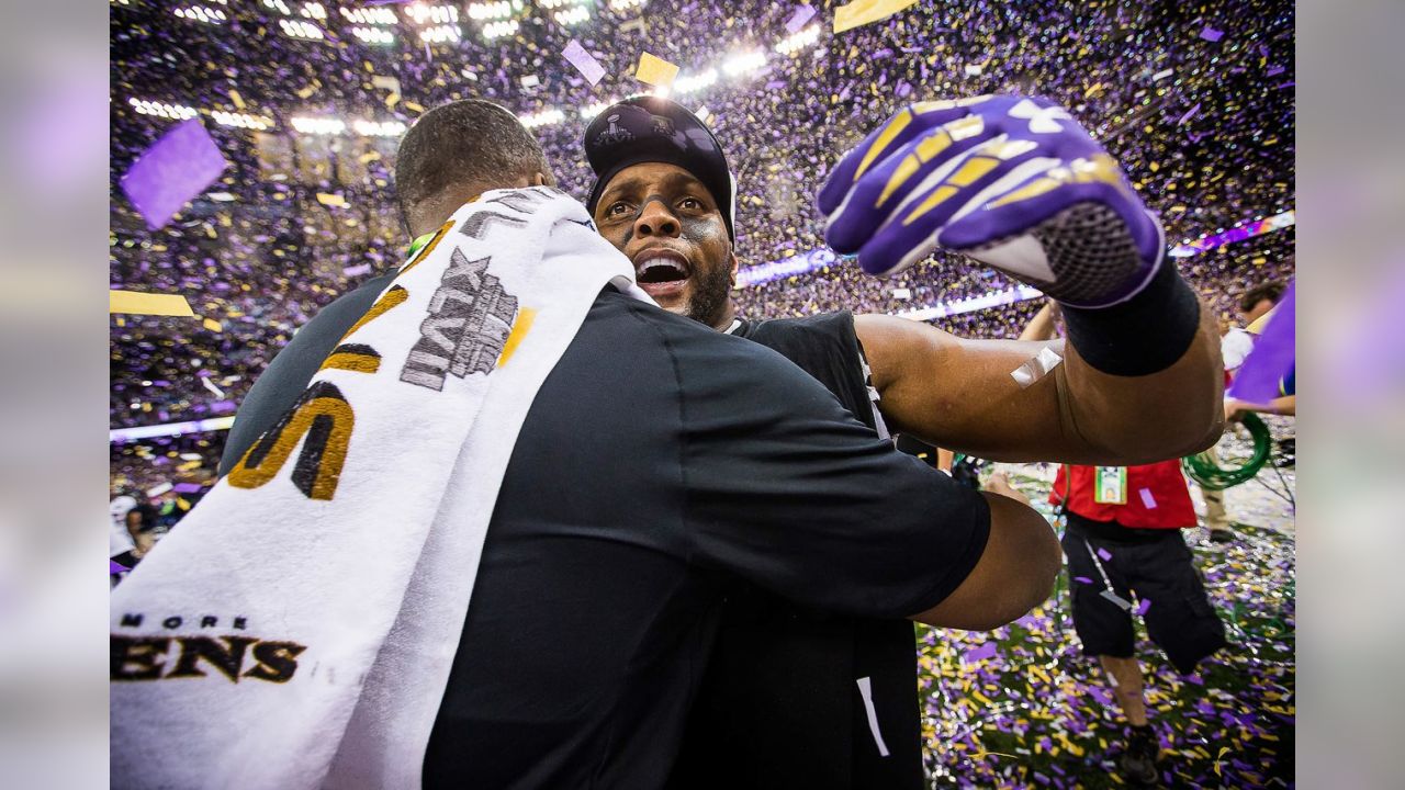 Ray Lewis' Super Bowl celebration overwhelmed an emotional NaVorro