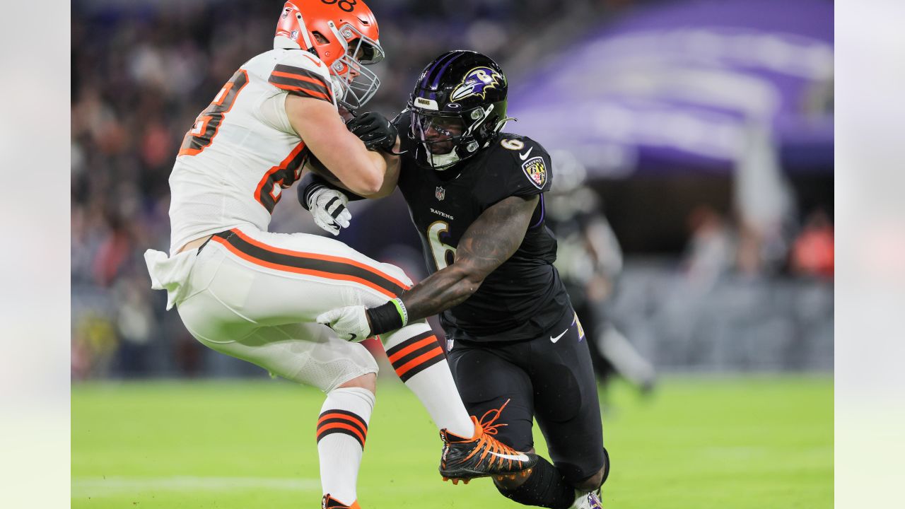 NFL Week 12: Cleveland Browns VS Baltimore Ravens