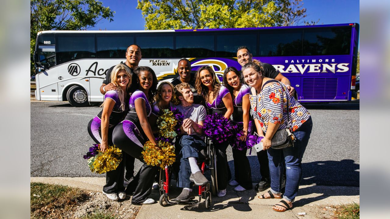 Purple Friday Caravan﻿ surprises students, gets Flock revved up