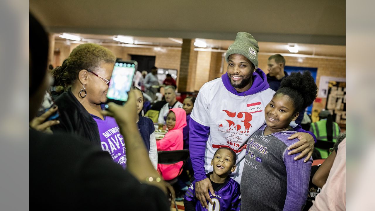 NFL's Jameel McClain (53 Families) Partner With the Rosemark Group and  Whole Foods Market to Feed NYC During Thanksgiving Season