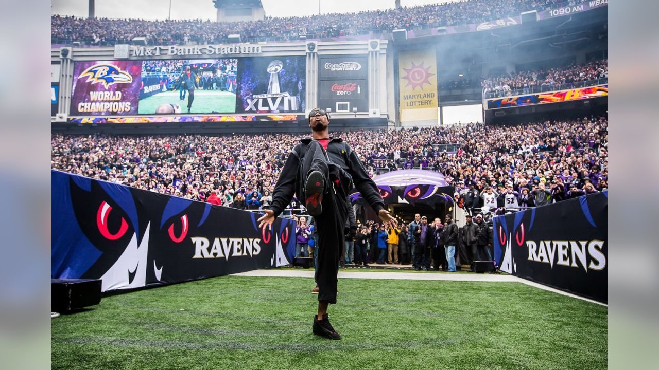 Fans march with Baltimore Ravens' parade to packed stadium - Sports  Illustrated