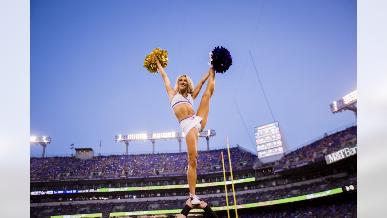 Cheerleaders On and off the Field - Sports Illustrated