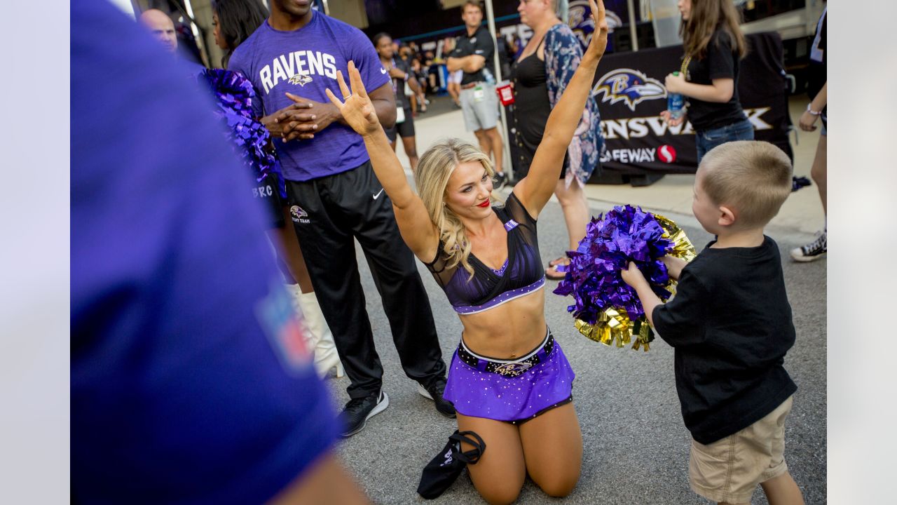 Cheerleaders: Ravens vs. Commanders, Preseason 3