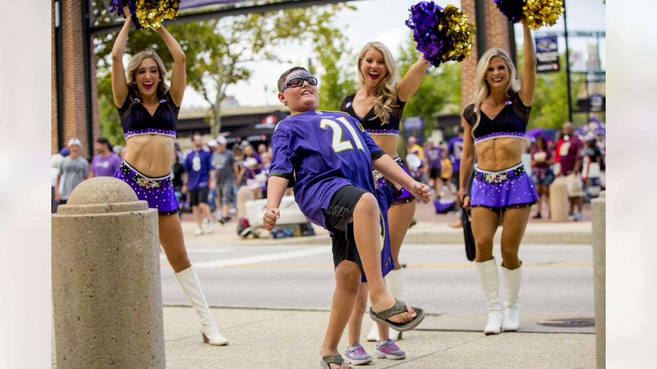 Cheerleaders: Ravens vs. Commanders, Preseason 3