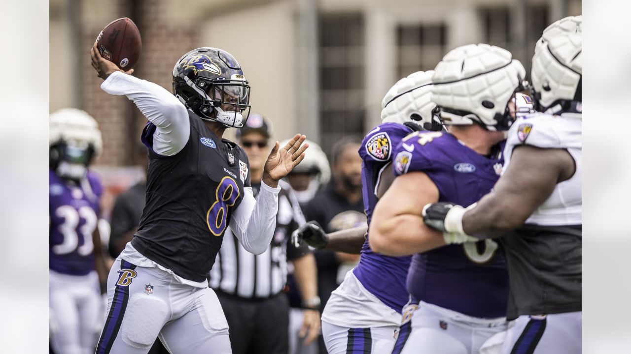 Baltimore Ravens quarterback Lamar Jackson works out during an NFL football  training camp practice, Monday, Aug. 24, 2020, in Owings Mills, Md. (AP  Photo/Julio Cortez Stock Photo - Alamy