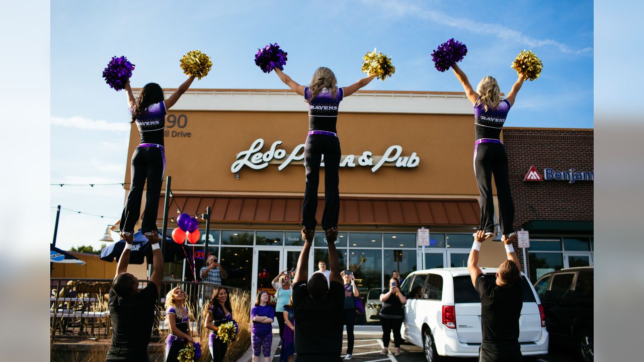 Purple Friday Caravan﻿ surprises students, gets Flock revved up