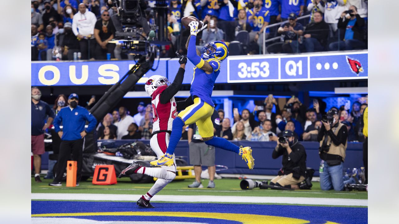 East Rutherford, New Jersey, USA. 16th Sep, 2019. Cleveland Browns wide  receiver Odell Beckham Jr. (13) catches the ball prior to the NFL game  between the Cleveland Browns and the New York