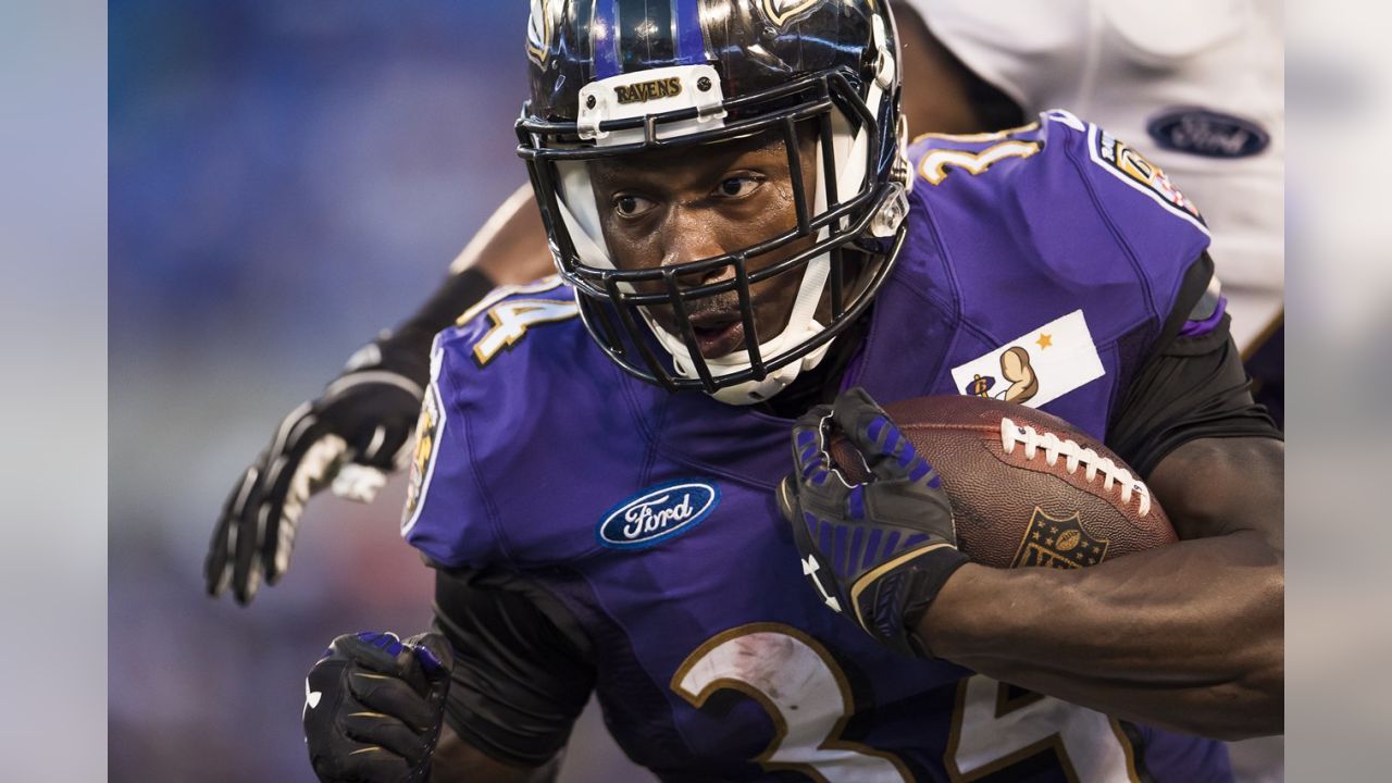 Baltimore Ravens running back Lorenzo Taliaferro (34) gains 11 yards in the  fourth quarter against the Pittsburgh Steelers at Heinz Field in Pittsburgh  on October 1, 2015. The Ravens went on to