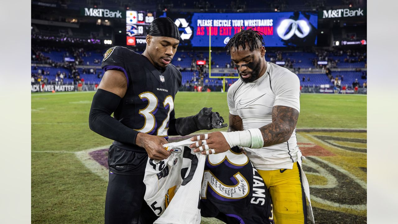 Gameday Gallery: Ravens vs. Steelers, Week 17