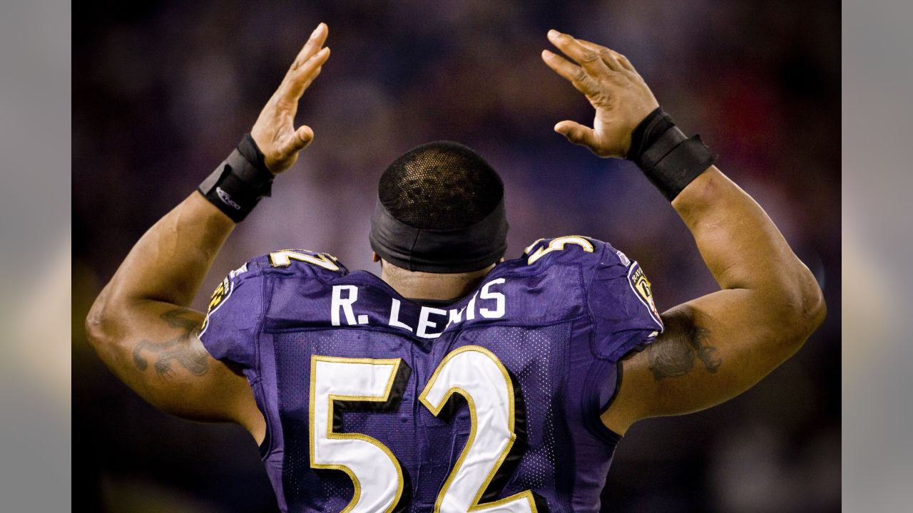 3,562 Ray Lewis Ravens Stock Photos, High-Res Pictures, and Images