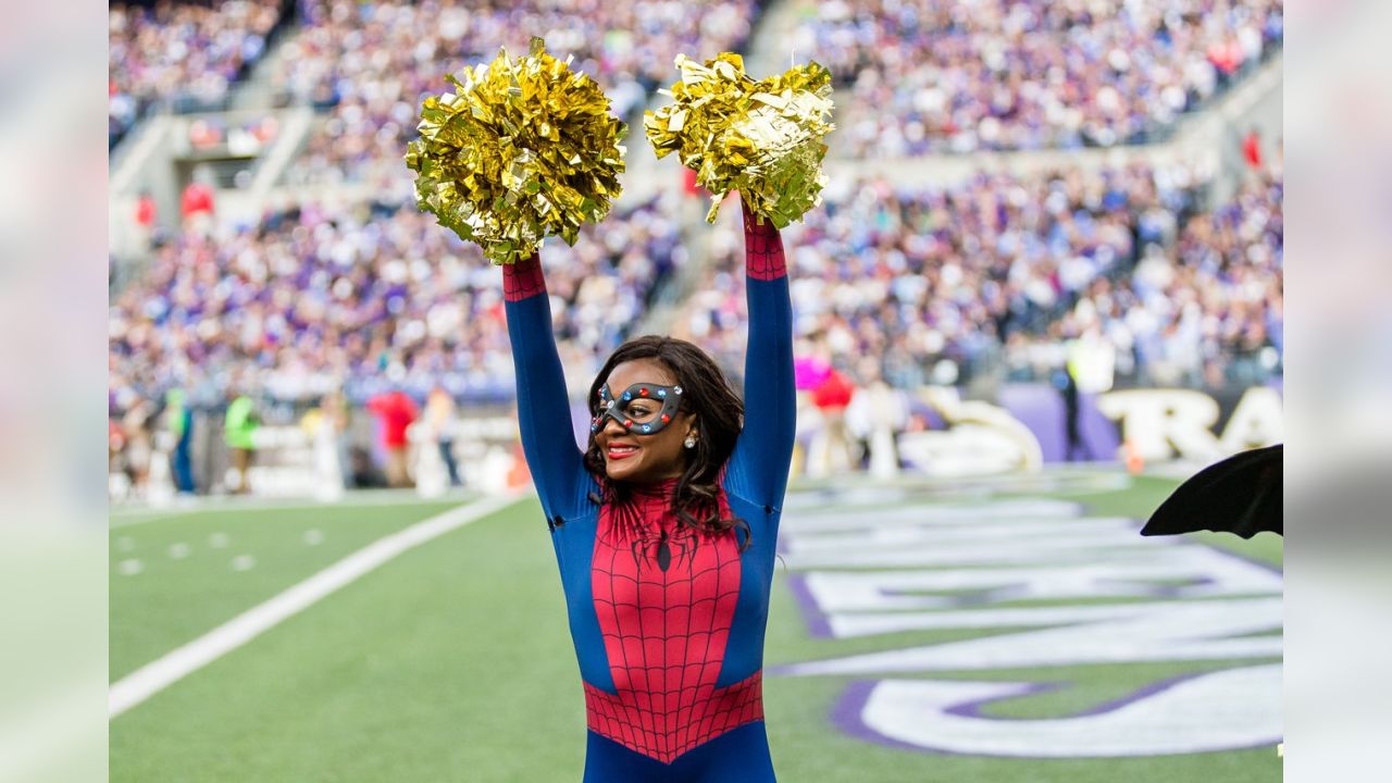 nfl cheerleaders halloween