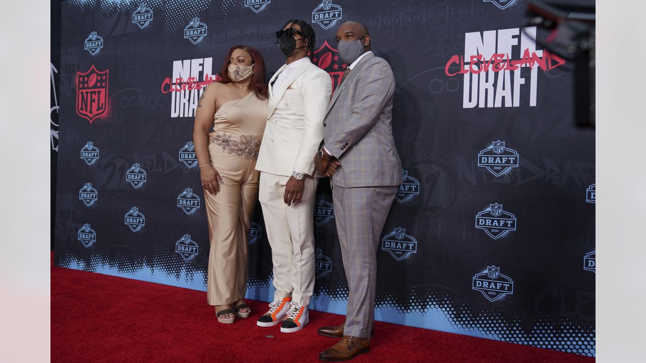 Gallery: Top Draft Prospects Walk the Red Carpet