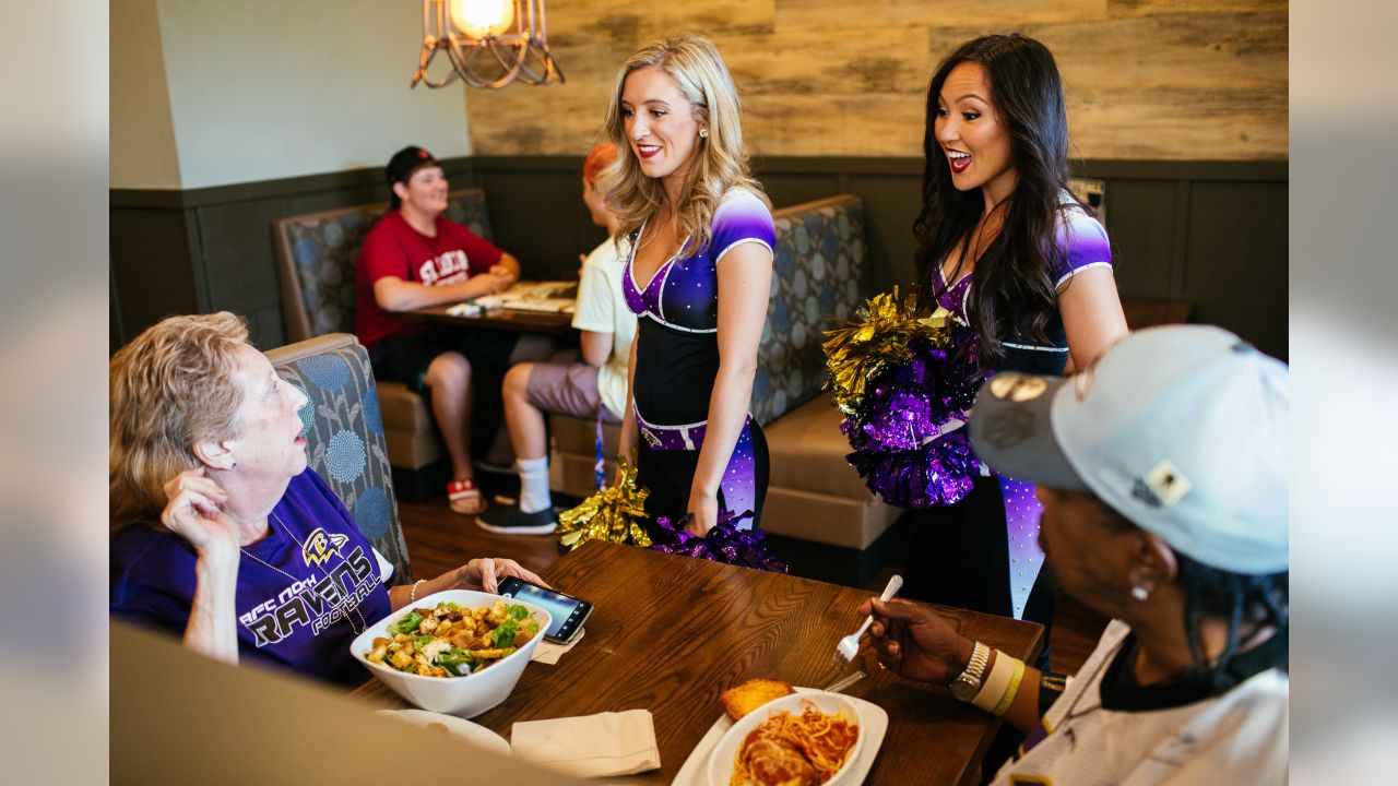 Purple Friday Caravan﻿ surprises students, gets Flock revved up