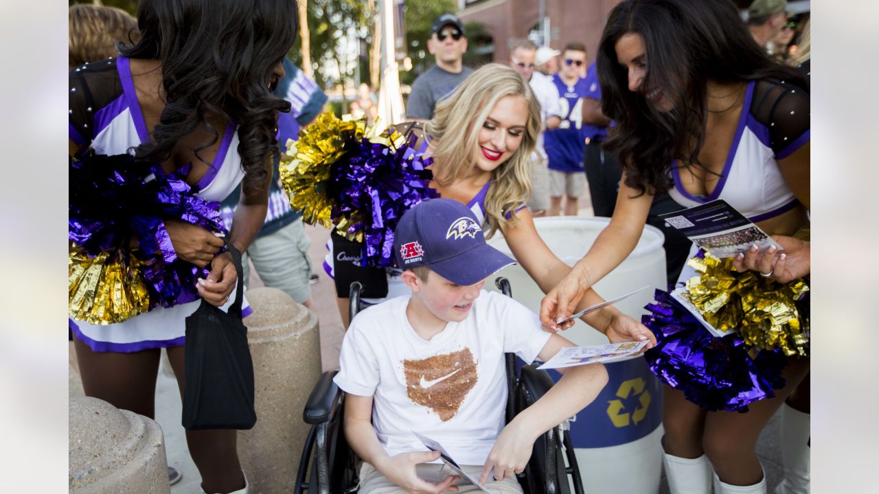 Cheerleaders: Ravens vs. Titans, Preseason 1