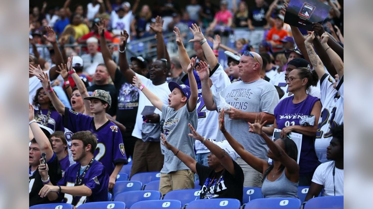 Baltimore Ravens on X: Set your calendars! Training camp passes will be  available to the public on July 12 at 11 a.m., and our open practice at  M&T Bank Stadium will be