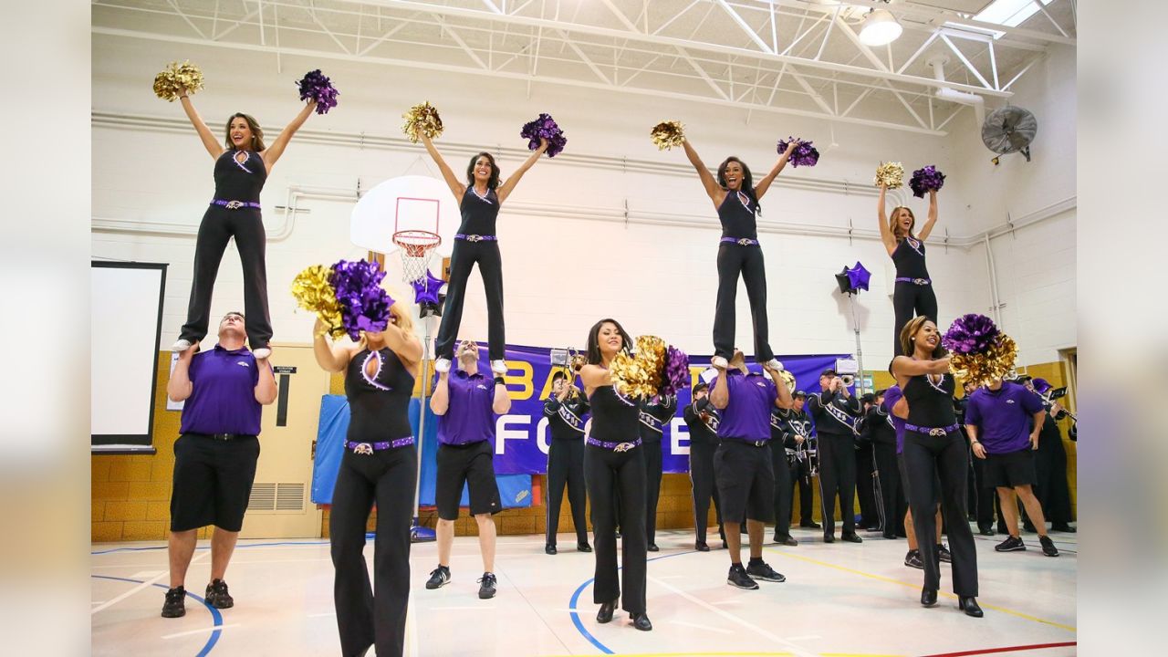 Purple Friday Caravan﻿ surprises students, gets Flock revved up