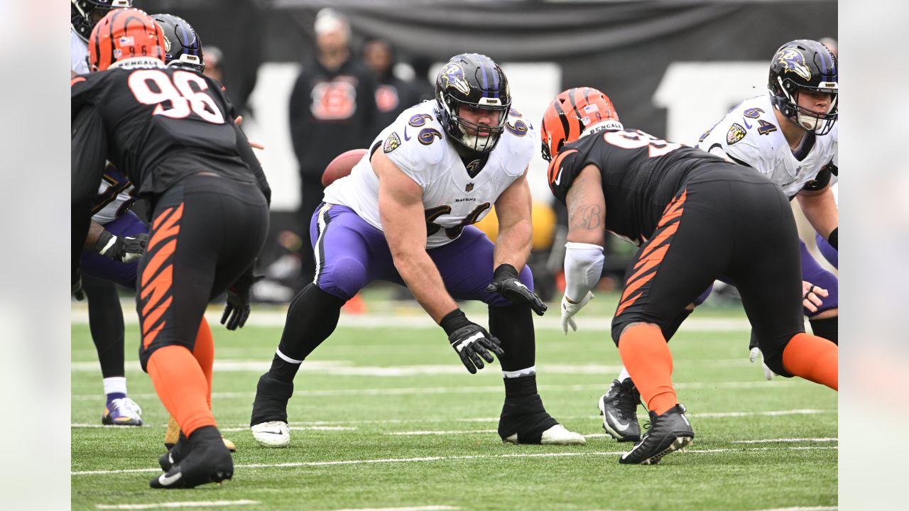 The Drive: A brief look at Baltimore Ravens free agent Brent Urban - Field  Gulls