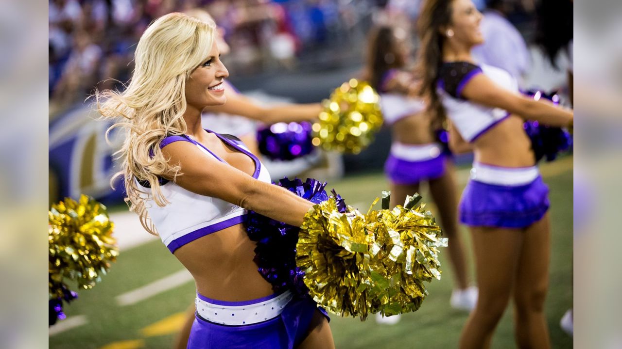 Cheerleaders: Ravens vs. Commanders, Preseason 3